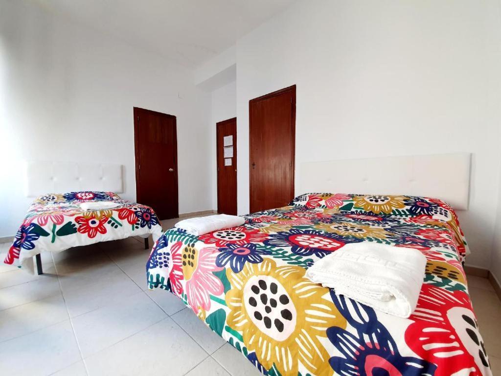 Hostel Arc House Ribera Only Adults Córdoba Exterior foto